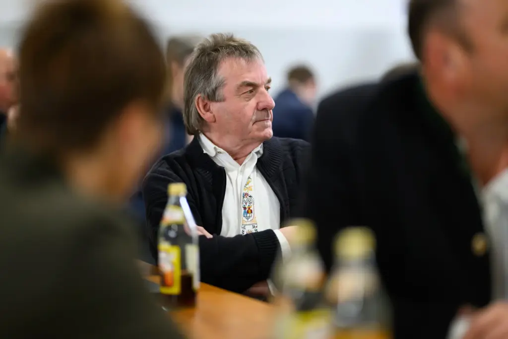 Gäste bei der Einweihungsfeier der Freiwilligen Feuerwehr Höfa