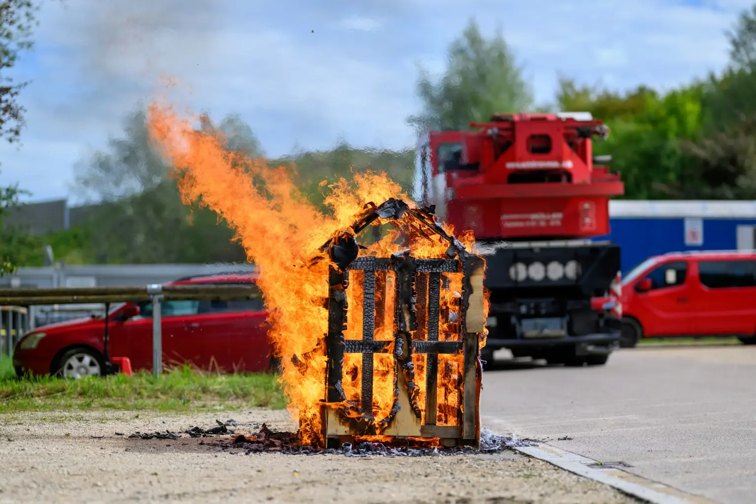 Brandvorführung beim Tag der offenen Tür in Odelzhausen