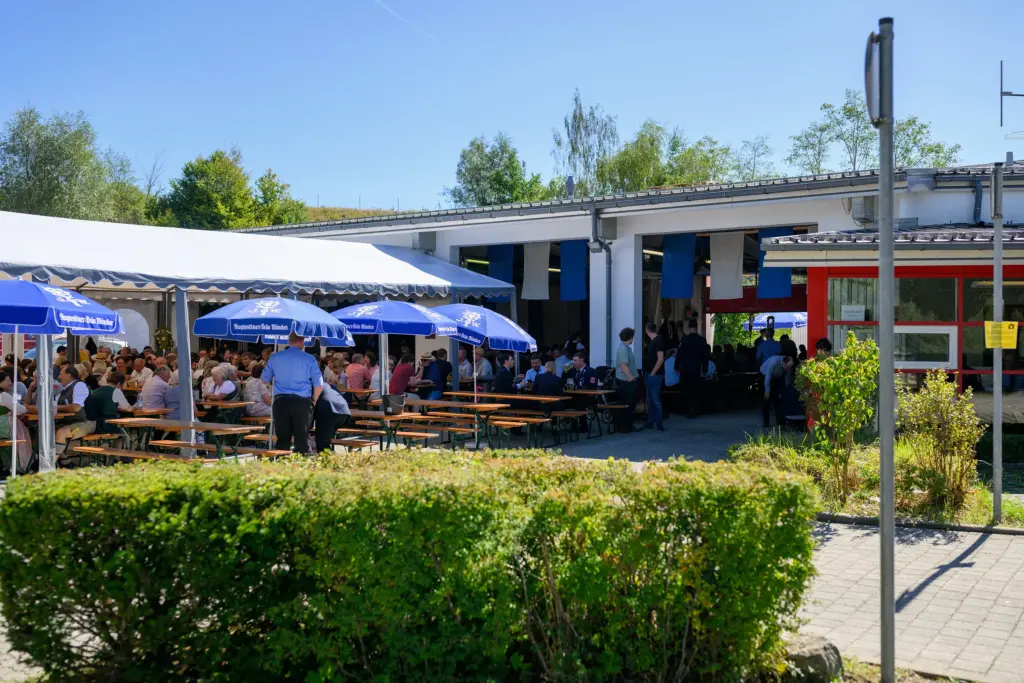 Festbetrieb am Feuerwehrhaus Odelzhausen